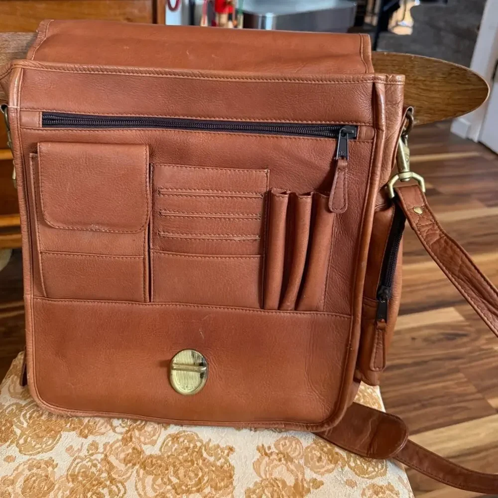 Latico Reporter Leather Crossbody Bag Hollywood Laptop Shoulder Brown